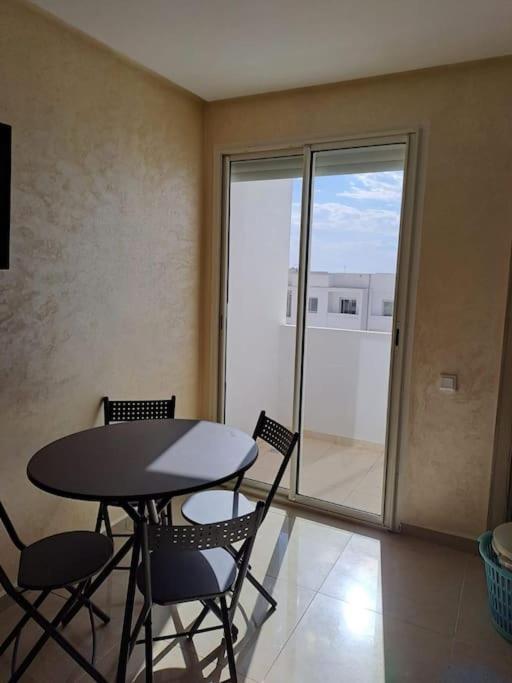Apartment In With Pool View *